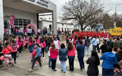 Unidos para concientizar sobre cáncer de mamas