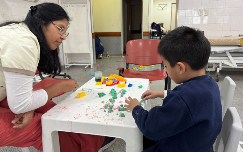 espacio integral para la atención de Autismo y Psicosis en la infanciaExterna (2)