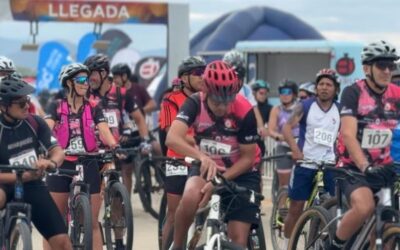 Más de 450 bikers pedalearon con la Fundación HPMI para visibilizar la lucha contra el cáncer de mama